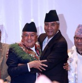 राष्ट्रपति निर्वाचनको मत परिणामको प्रतिवेदन बुझाइँदै